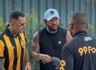 SALAZAR CONTRA O POVO: Vereador usa mandato para humilhar amazonenses e cristãos que fazem fila para receber peixe da semana Santa em Manaus