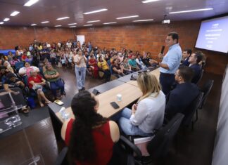 Governo do Amazonas reúne famílias do Monte Horebe para anunciar os 200 primeiros contemplados com soluções de moradia