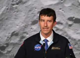 A NASA afirma que os astronautas da Artemis II estão “felizes e saudáveis” após retornarem à Terra.