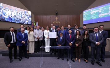 Governador Roberto Cidade faz chamado duro pela governabilidade no Amazonas