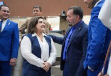 Maria do Carmo visita Câmara Municipal e mostra união no projeto da direita para o Amazonas