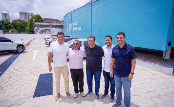 Saullo Vianna acompanha Eduardo Braga em visita à USF no Aleixo e destaca a importância da destinação de Emendas