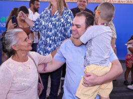 Governador interino Roberto Cidade acompanha entrega de 1,2 mil óculos e avança com mutirão oftalmológico no Amazonas