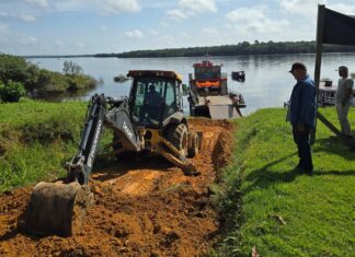 Prefeitura de Parintins inicia projeto do porto da comunidade São Tomé do Uaicurapá