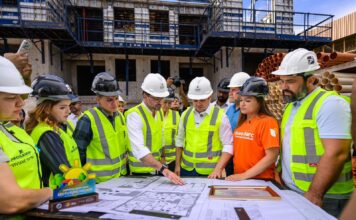 Em vistoria de obras do Residencial Compensa, governador interino Roberto Cidade destaca continuidade dos projetos habitacionais no Amazonas