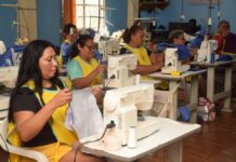 Prefeitura de Parintins investe em geração de renda com os cursos de corte e costura no Dona Cota