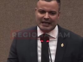 “Se ele quer palco, ele vai ter palco”: Rodrigo Sá detona Amom Mandel e chama PEC de demagógica (VÍDEO)