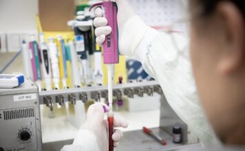 Governo de São Paulo confirma meningite meningocócica em paciente internado com suspeita do vírus Ebola