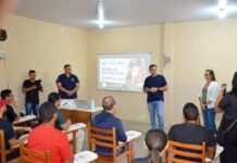 Prefeitura de Parintins reúne criadores, estudantes e promove Dia de Capacitação da Suinocultura