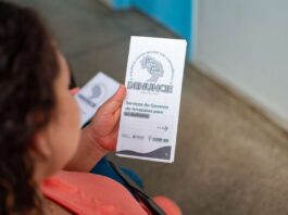 Informação na Palma da Mão: Sejusc divulga serviços de proteção às mulheres na zona leste de Manaus