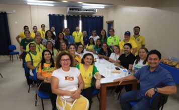 Mais de 1,2 mil pessoas concluíram estudos por meio do Provão Eletrônico da Secretaria de Educação.