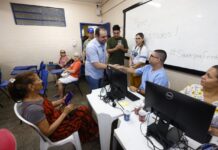 Governador acompanha serviços e entregas do para zona oeste de Manaus