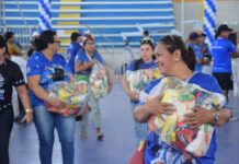 Cuidado com quem faz a cultura: Ação Cidadã beneficia trabalhadores dos bumbás Garantido e Caprichoso