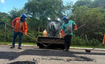 Operação tapa-buracos avança por bairros e chega à Estrada do Contorno em Parintins