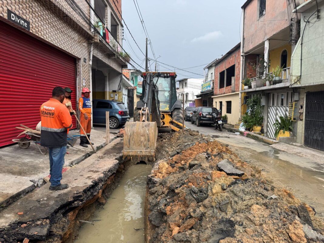 Prefeitura de Manaus avança com recuperação de drenagem no bairro Compensa e garante mais segurança e qualidade de vida aos moradores
