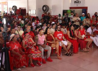 Boi Garantido apresenta roteiro do espetáculo “Parintins: Portal do Encantamento” em coletiva de imprensa
