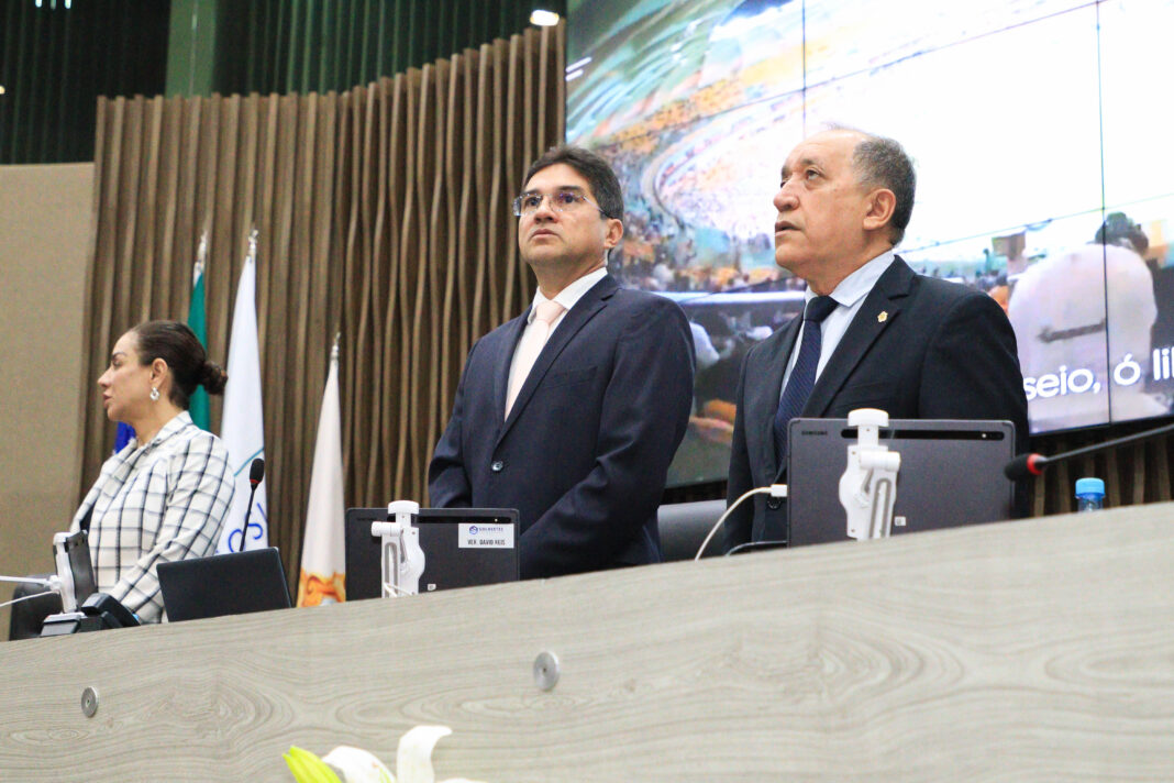 plenario_08-06-26_eder frança (2)