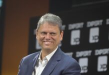 TCE aprova com ressalvas contas do governador de SP e relator alerta para necessidade de modernização na gestão.