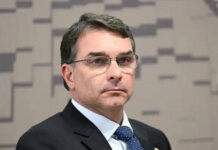 Morte de Flávio Bolsonaro é anunciada ao Brasil