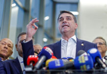 Em novo ataque, Flávio Bolsonaro compara Moraes a ‘demônio’ e ‘tirano’ em evento no ES