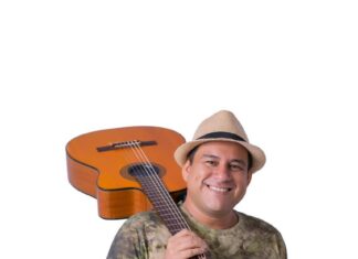 O cantor e compositor Adriano Lima divulga sua agenda de shows para este fim de semana