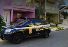 Polícia faz operação contra lavagem de dinheiro e bloqueia R$ 2,5 milhões ligados ao PCC