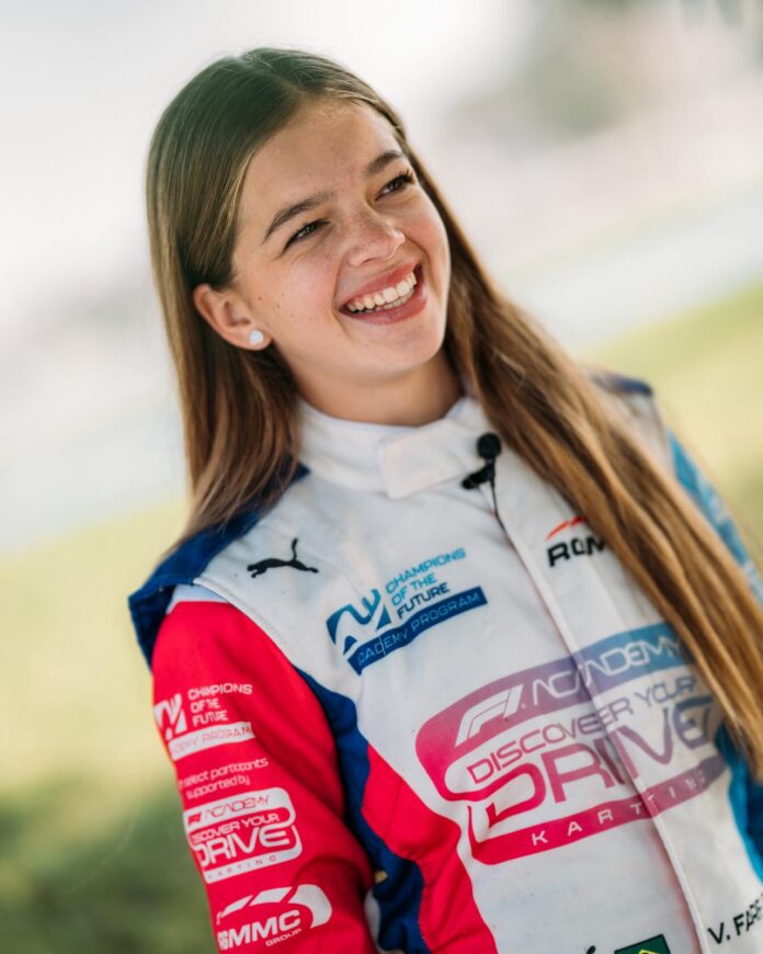 Victoria "Vicky" Farfus iniciou nas pistas aos 11 anos e, em pouco tempo, já entrou para a história: tornou-se a primeira mulher a terminar entre as cinco melhores em uma competição mundial de kart da FIA e passou a integrar alguns dos principais programas de desenvolvimento de talentos femininos do esporte a motor. Agora, inicia sua preparação para a Fórmula 4, consolidando-se como um dos nomes mais promissores da nova geração do automobilismo