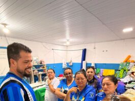 Gestão participativa começa pela base, afirma Diego Mascarenhas em reunião com costureiras