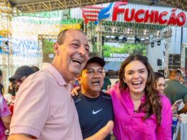 Omar firma compromisso em chamar os aprovados em concurso e reabrir delegacias 24 horas no Amazonas