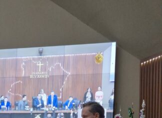 Urgente: Roberto Cidade mostra força e Adjuto Afonso é eleito presidente da Aleam