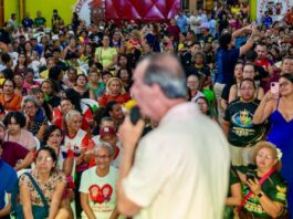 Em grande reunião na zona leste de Manaus, Omar propõe ampliar rede de saúde para destravar fila do Sisreg no Amazonas