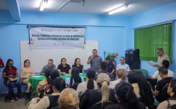 Parintins reúne municípios vizinhos em oficina formativa para elaboração de planos decenais da educação