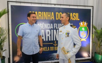 Prefeito prestigia posse do novo Agente Fluvial de Parintins e reforça compromisso com a Marinha na segurança da navegação