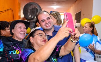 Roberto Cidade reafirma compromisso com a população idosa em encontro na zona Norte de Manaus
