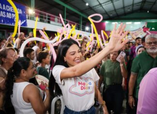 “Minha bandeira é o povo amazonense”, afirma Mayra Dias em evento na zona Sul de Manaus