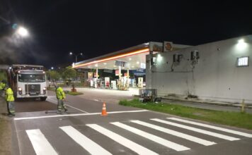 Bairro Zumbi recebe nova sinalização viária da Prefeitura de Manaus durante ações do programa ‘Manaus que a Gente Cuida’