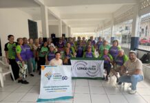 Prefeitura de Manaus reforça orientações sobre segurança digital para pessoas idosas no bairro Alvorada