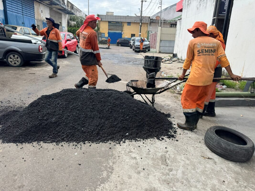 Prefeitura de Manaus leva recuperação asfáltica ao bairro Raiz e melhora a mobilidade na rua Corrêa Júnior 4