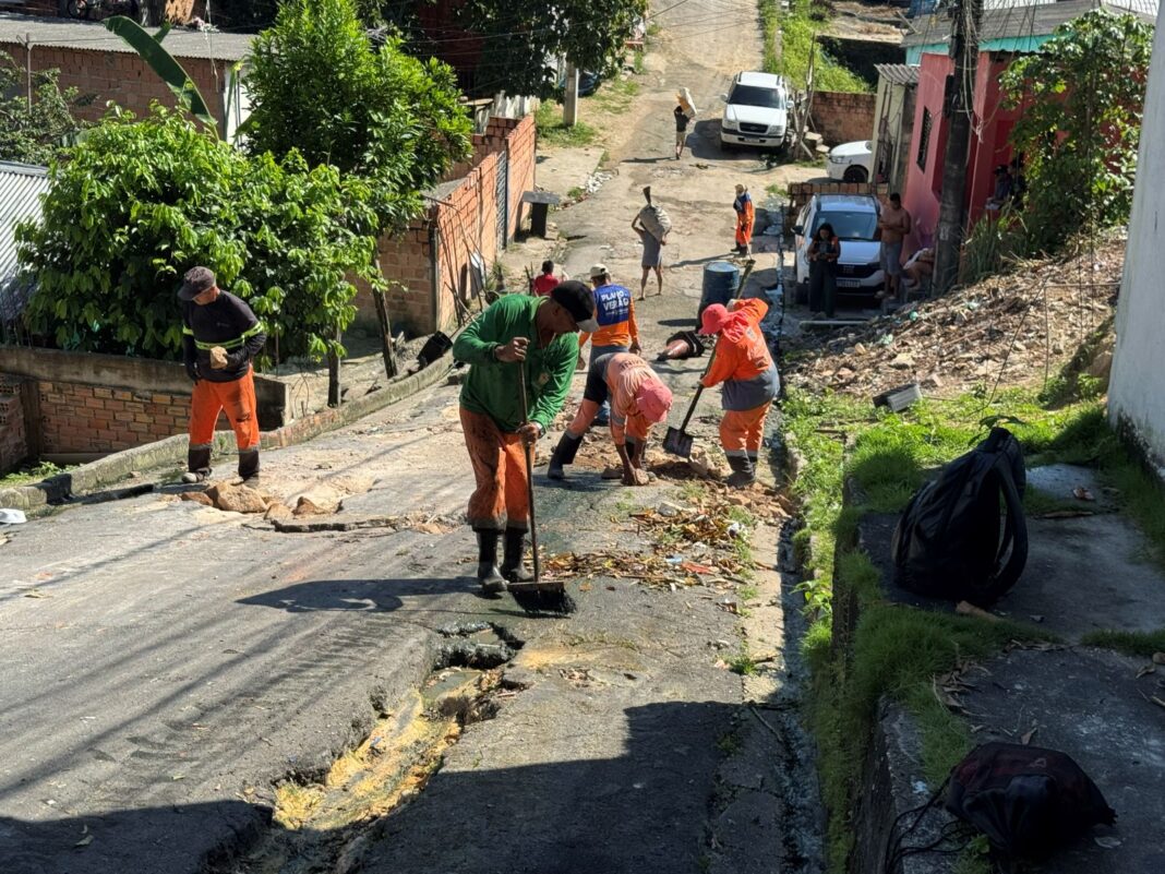 Prefeitura de Manaus recupera via na comunidade Monte Sinai e garante mais segurança e mobilidade para moradores da zona Norte 4