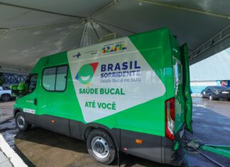 Prefeitura oferta serviços de vacinação e saúde bucal em feira de cidadania no Clube do Trabalhador