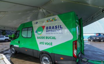 Prefeitura oferta serviços de vacinação e saúde bucal em feira de cidadania no Clube do Trabalhador