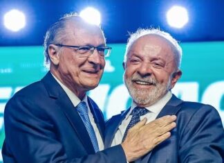Alckmin é oficializado pelo PSB como candidato à vice-presidência na chapa de Lula à reeleição