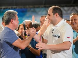 ZONA LESTE EM FESTA! Roberto Cidade arrasta mais de 15 mil pessoas no Jorge Teixeira e consolida força com apoio pesado de Tadeu de Souza, Wilson Lima e Adjuto Afonso.