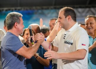 ZONA LESTE EM FESTA! Roberto Cidade arrasta mais de 15 mil pessoas no Jorge Teixeira e consolida força com apoio pesado de Tadeu de Souza, Wilson Lima e Adjuto Afonso.
