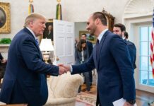 Governo Trump concede Green Card a Eduardo Bolsonaro; entenda o impacto da decisão