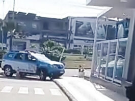 MULHER “METE O LOKO”, ‘SEQUESTRA’ VIATURA DA PM E SÓ PARA NO MCDONALD’S!