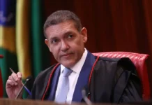 Urna eletrônica é patrimônio da democracia, diz presidente do TSE