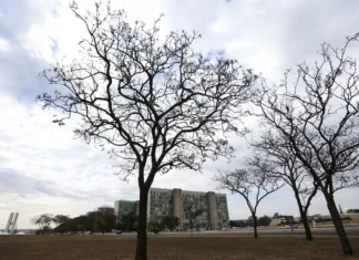 Grande parte do país tem temperaturas elevadas nesta terça-feira