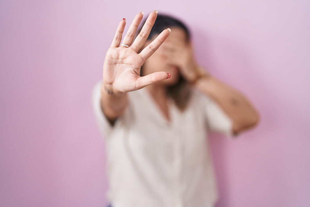 Em 2025, 1.568 mulheres foram vítimas de feminicídio no Brasil, crescimento de 4,7% em relação ao ano anterior, segundo o Fórum Brasileiro de Segurança Pública - Foto: freepik