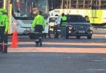 Urgente: Em desespero Renato Jr e David Almeida são acusados de mandar apreender ônibus e vans que iriam a convenção de Roberto Cidade